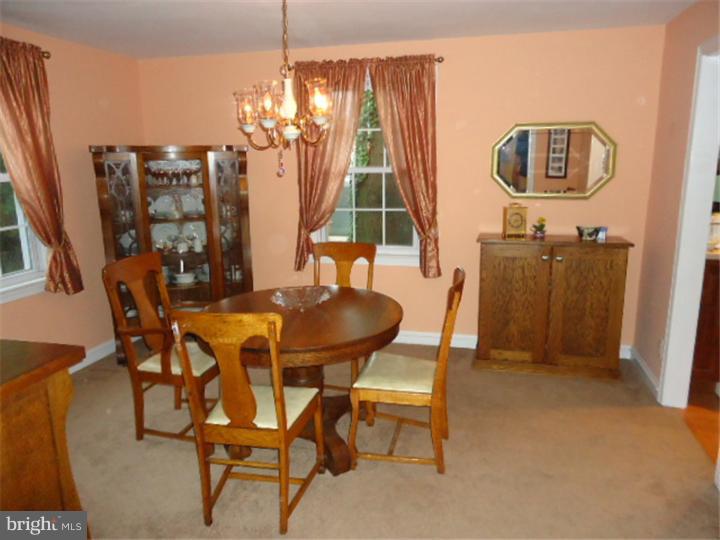 8015 Bridle Road Philadelphia, PA 19111 - Photo 3 of 13 Dining Room