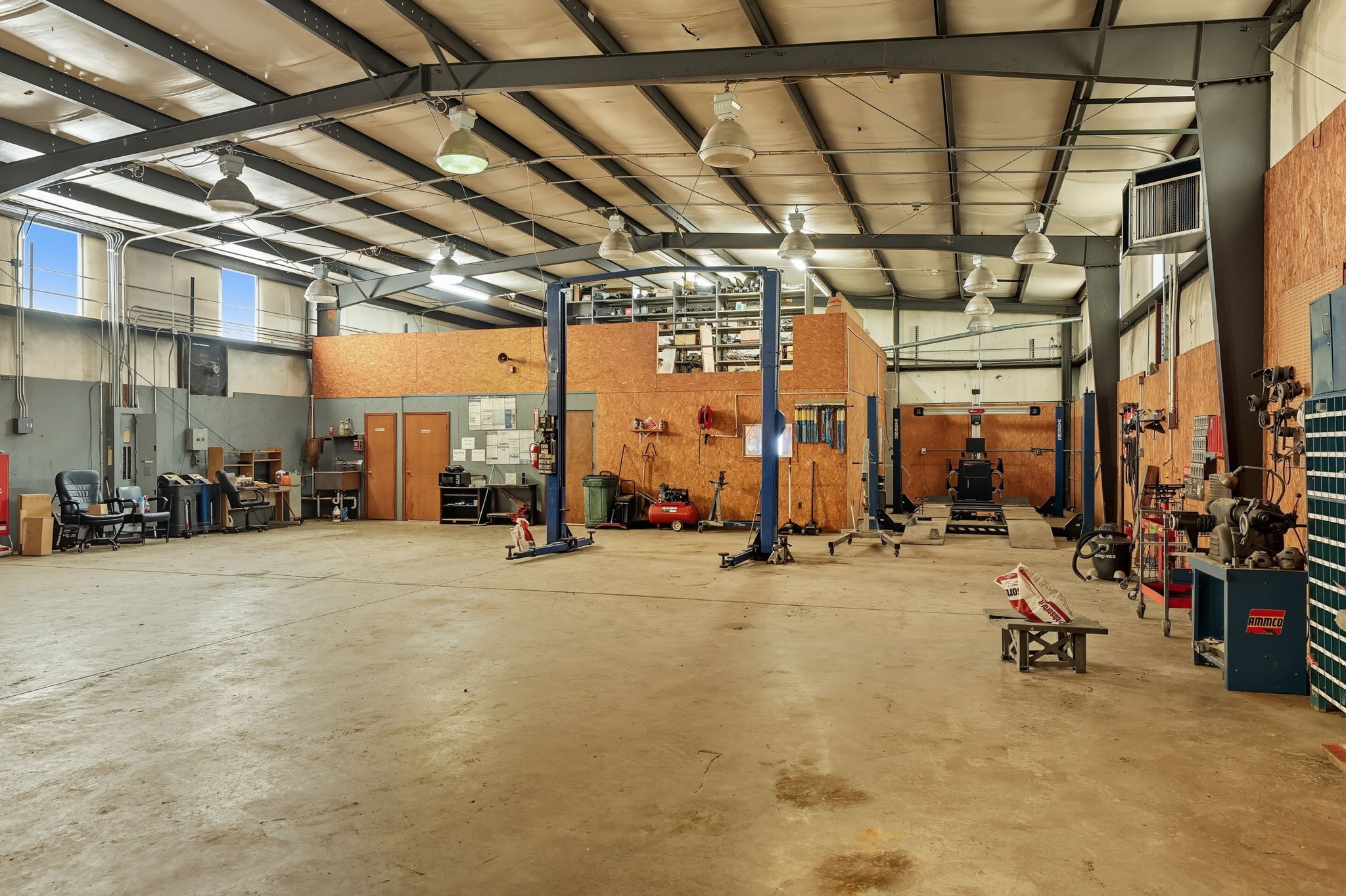 200 Tom Smith Road Martin, TN 38237 - Photo 29 of 51 a view of a room with gym equipment