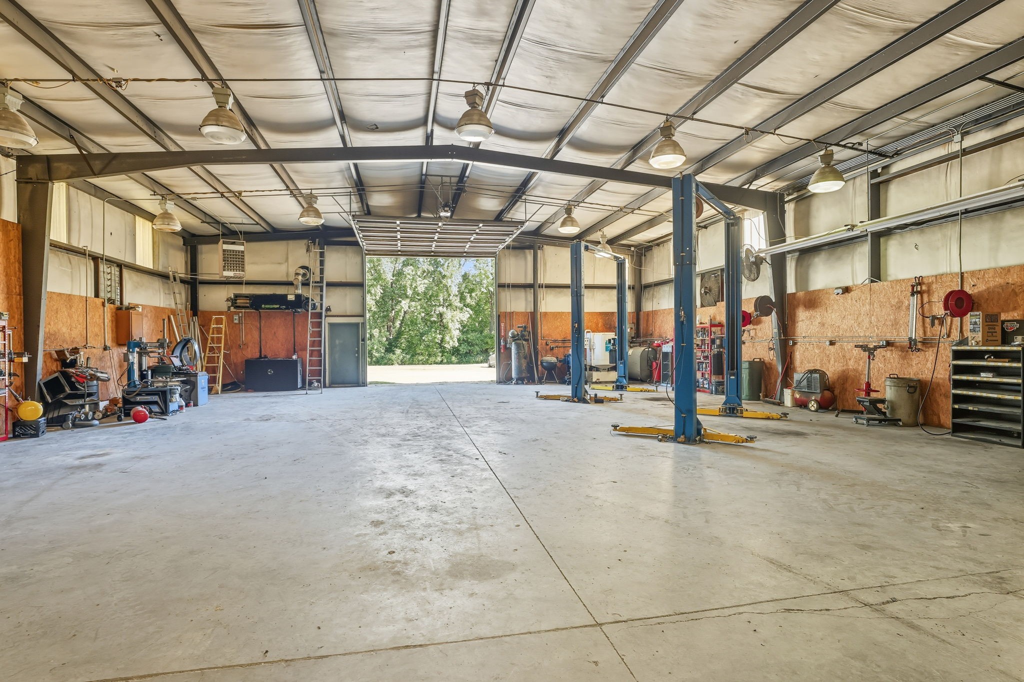 200 Tom Smith Road Martin, TN 38237 - Photo 35 of 51 a view of a room with gym equipment