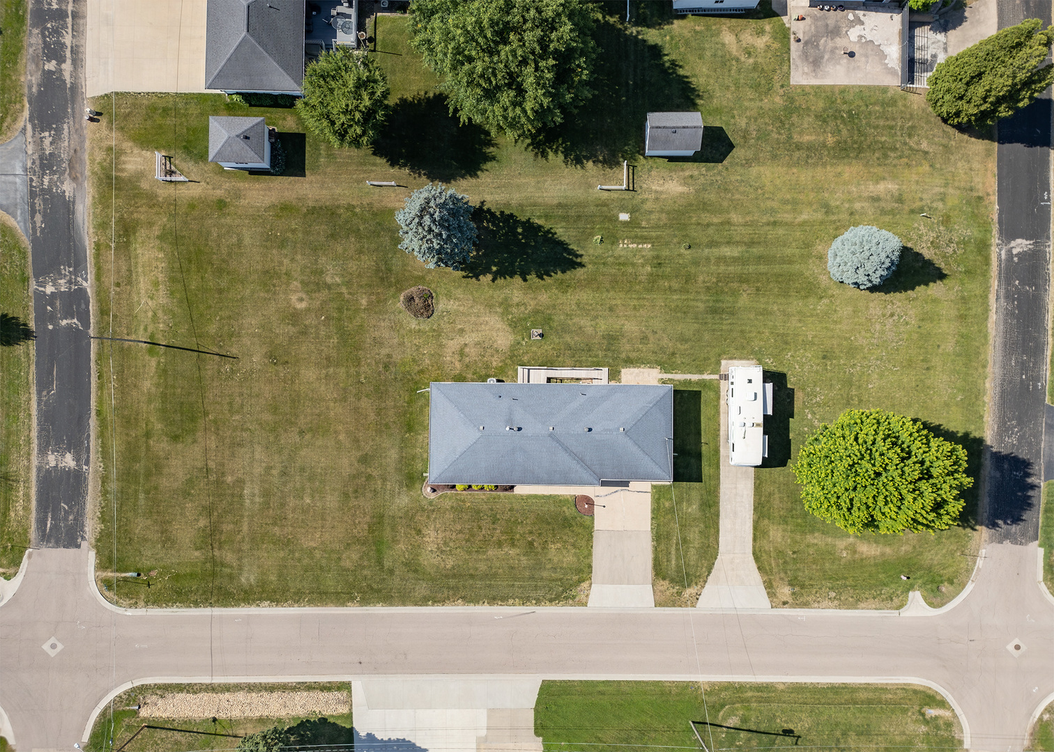 710 1st Avenue Fulton, IL 61252 - Photo 12 of 33