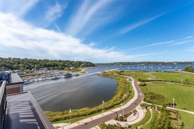 $1,698,000 | 100 Garvies Point Road, Unit 1309, Glen Cove, NY 11542