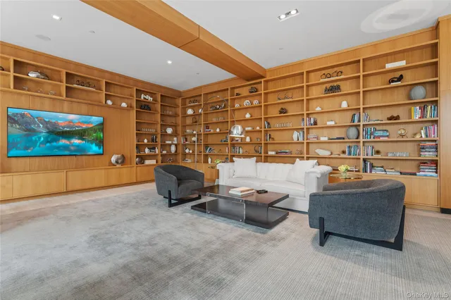 $1,698,000 | 100 Garvies Point Road, Unit 1309, Glen Cove, NY 11542