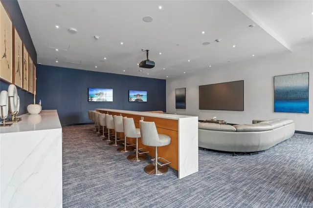 $1,698,000 | 100 Garvies Point Road, Unit 1309, Glen Cove, NY 11542