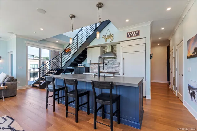 $1,698,000 | 100 Garvies Point Road, Unit 1309, Glen Cove, NY 11542