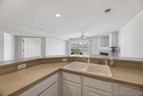 $272,500 | 364 Cedar Heights Drive, Unit 3B, Camdenton, MO 65020