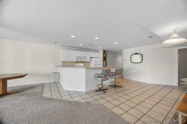 $272,500 | 364 Cedar Heights Drive, Unit 3B, Camdenton, MO 65020