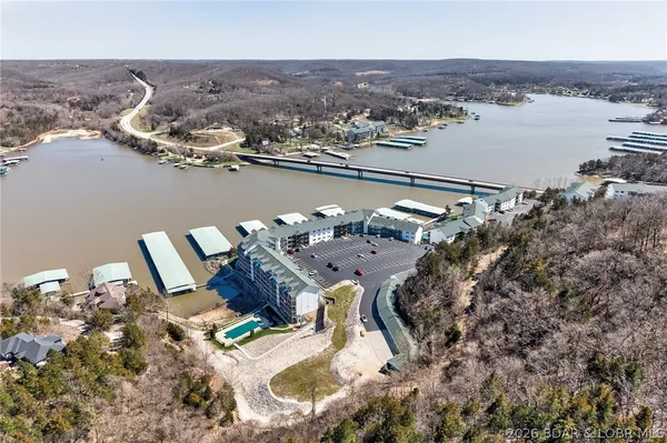 $272,500 | 364 Cedar Heights Drive, Unit 3B, Camdenton, MO 65020