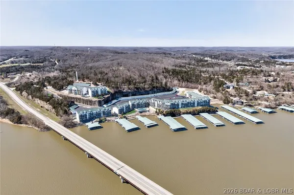 $272,500 | 364 Cedar Heights Drive, Unit 3B, Camdenton, MO 65020
