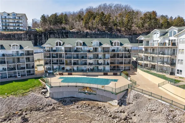 $272,500 | 364 Cedar Heights Drive, Unit 3B, Camdenton, MO 65020