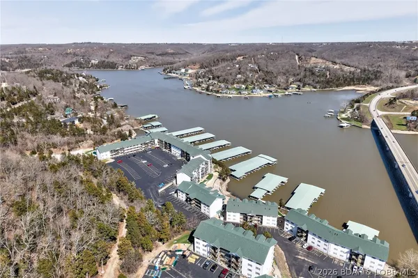 $272,500 | 364 Cedar Heights Drive, Unit 3B, Camdenton, MO 65020