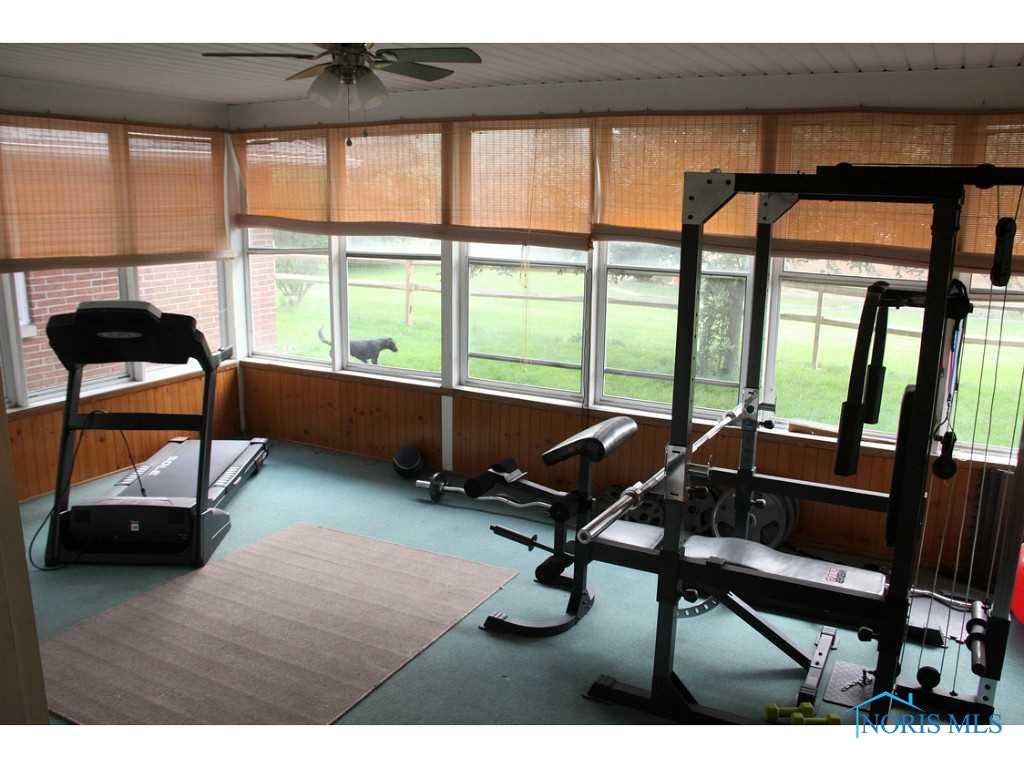 5815 Moline Martin Road Walbridge, OH 43465 - Photo 17 of 17 Sunroom.