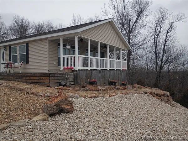 $439,900 | 71 Partee Lane, Sunrise Beach, MO 65079