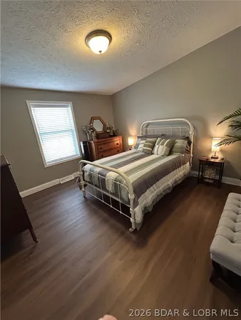 $434,900 | 71 Partee Lane, Sunrise Beach, MO 65079