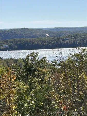 $434,900 | 71 Partee Lane, Sunrise Beach, MO 65079