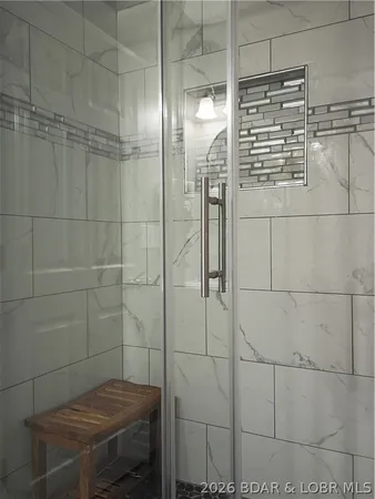 $434,900 | 71 Partee Lane, Sunrise Beach, MO 65079