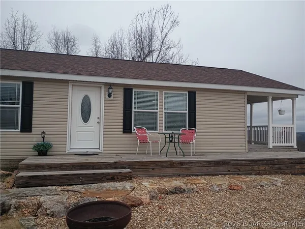 $434,900 | 71 Partee Lane, Sunrise Beach, MO 65079