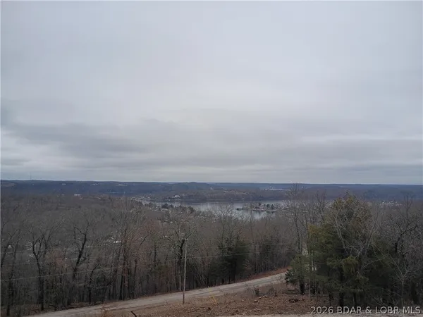 $434,900 | 71 Partee Lane, Sunrise Beach, MO 65079