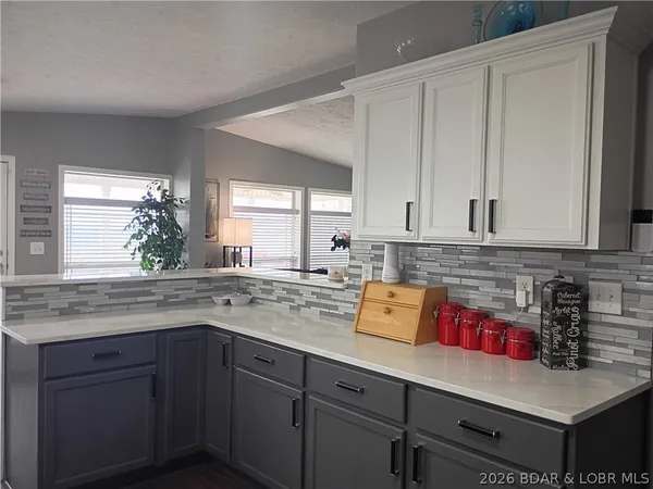 $434,900 | 71 Partee Lane, Sunrise Beach, MO 65079