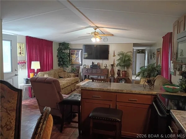 $434,900 | 71 Partee Lane, Sunrise Beach, MO 65079