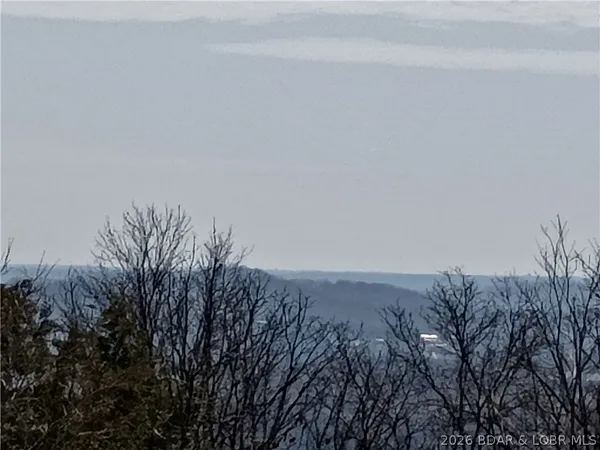 $434,900 | 71 Partee Lane, Sunrise Beach, MO 65079