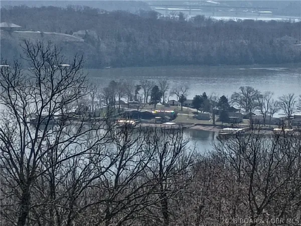 $434,900 | 71 Partee Lane, Sunrise Beach, MO 65079