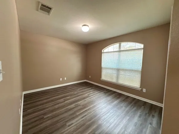 $1,950 | 7820 Little Deer Trail, Georgetown, TX 78628