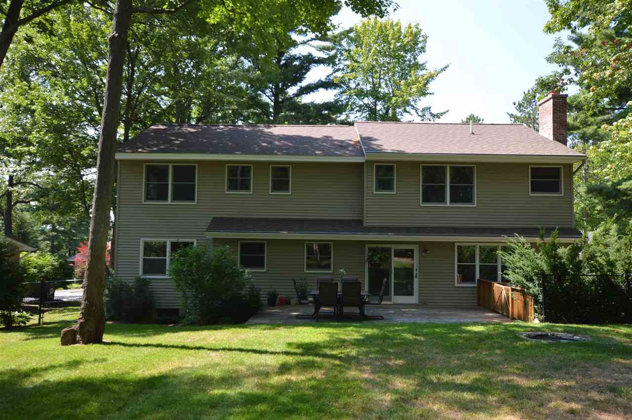 718 Bloomfield Road Traverse City, MI 49686 - Photo 74 of 82 1851260-73.JPG