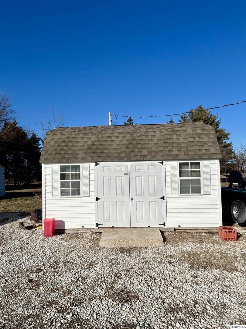 2330 East Co Road 1400 Carthage, IL 62321 - Photo 16 of 19 a view of a house with a house