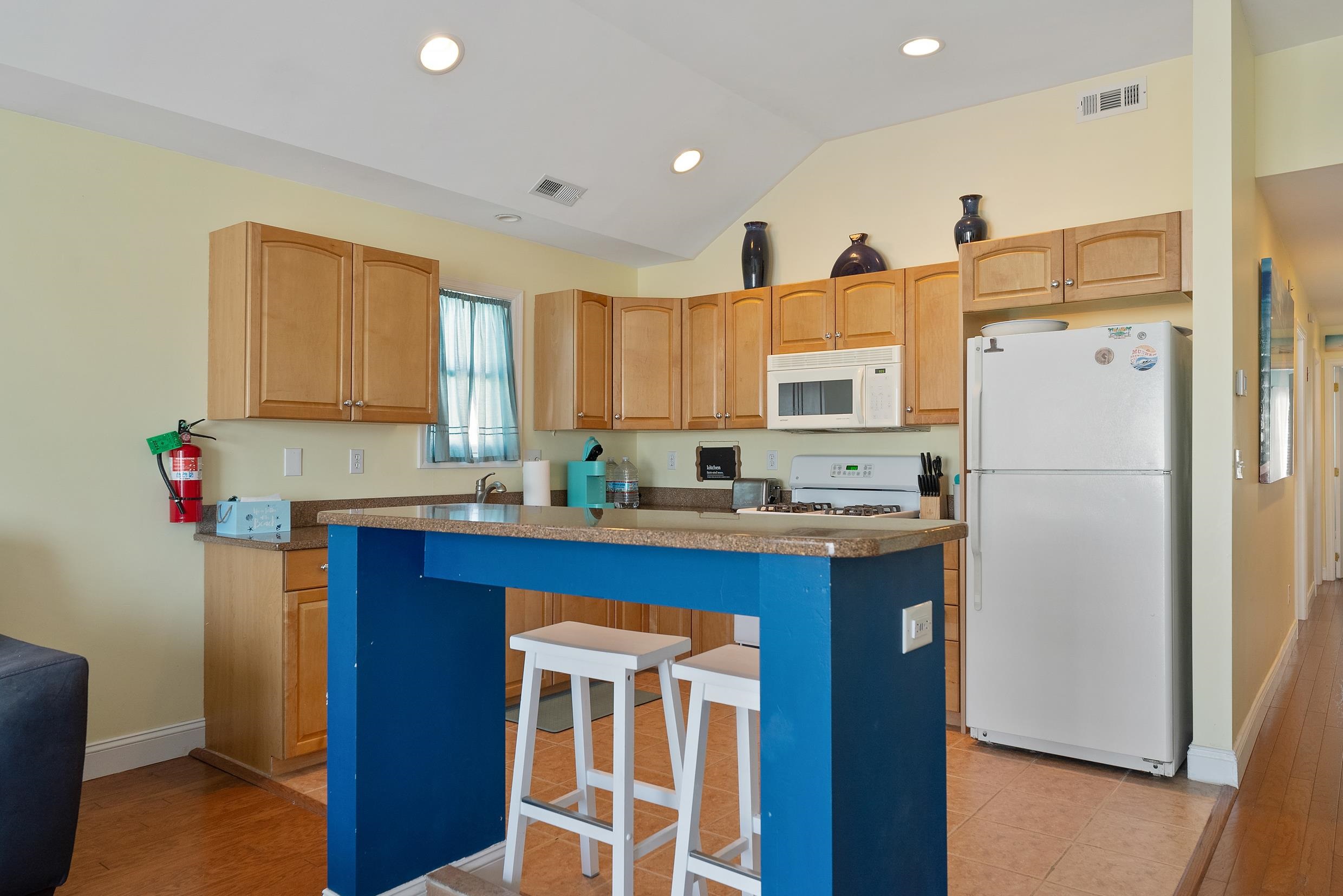 141 Rio Grande Avenue, Unit 201 Wildwood, NJ 08260 - Photo 6 of 29