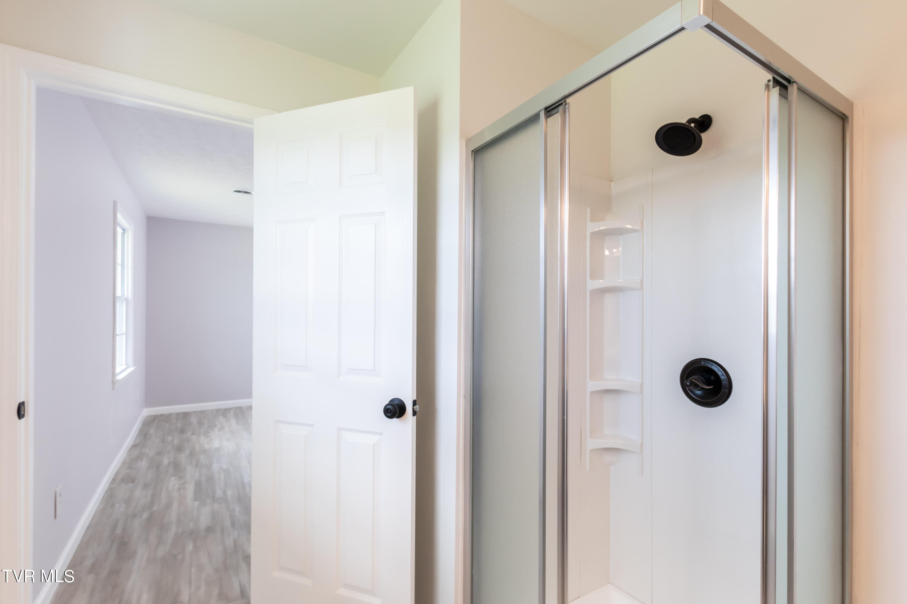 22067 Appleton Drive Bristol, VA 24202 - Photo 21 of 49 Appleton-33