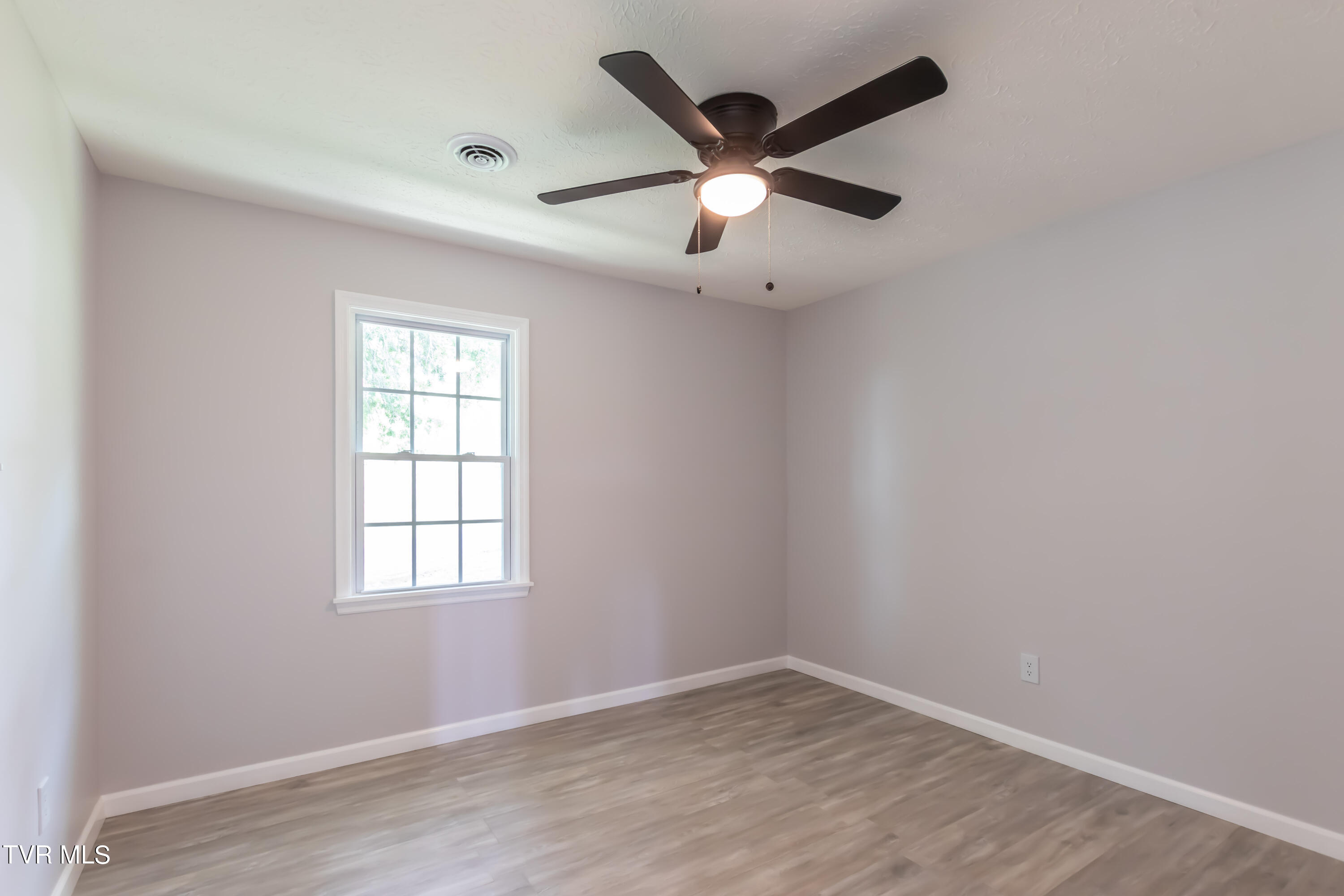 22067 Appleton Drive Bristol, VA 24202 - Photo 23 of 49 Appleton-28