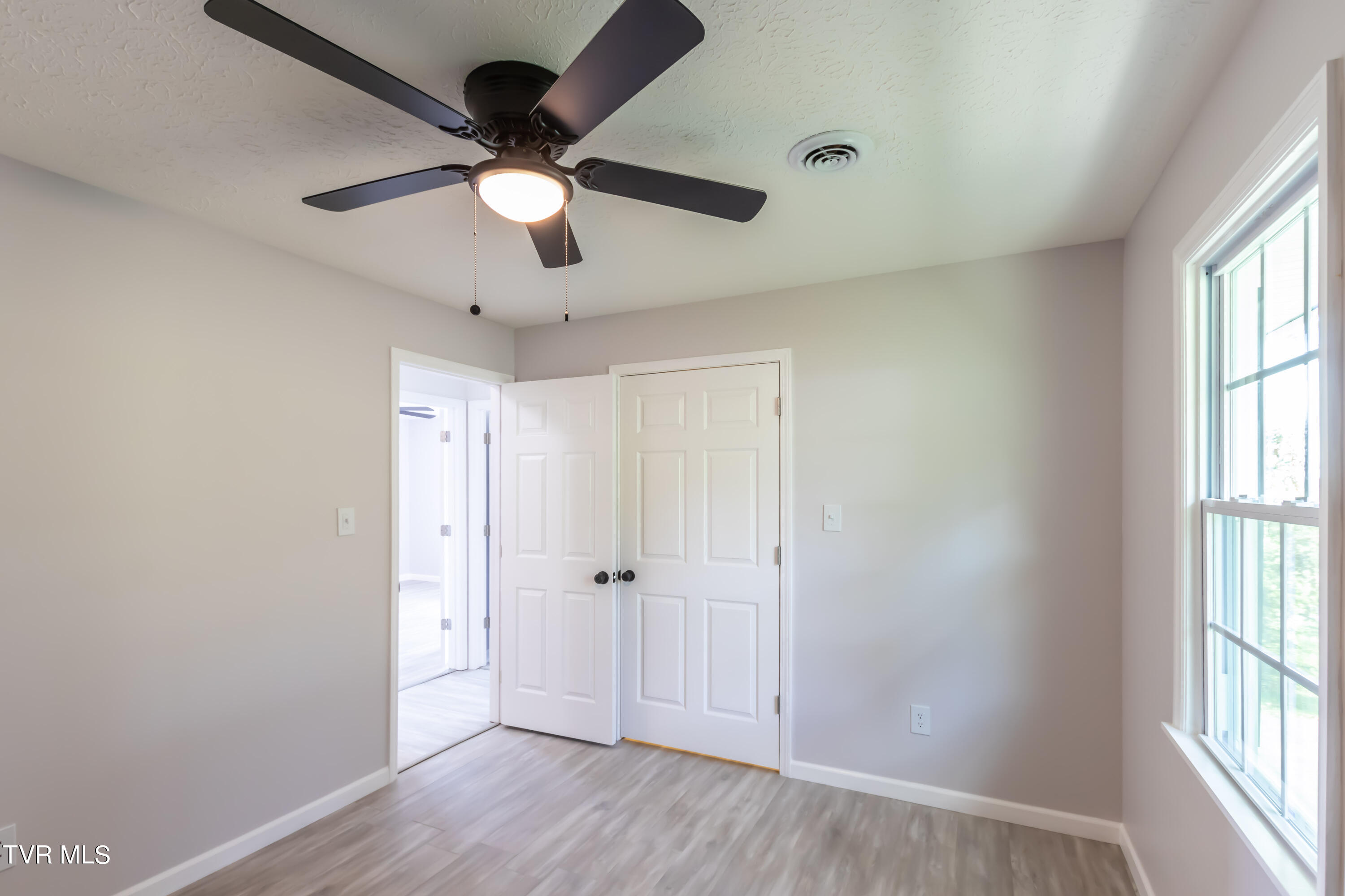 22067 Appleton Drive Bristol, VA 24202 - Photo 24 of 49 Appleton-29