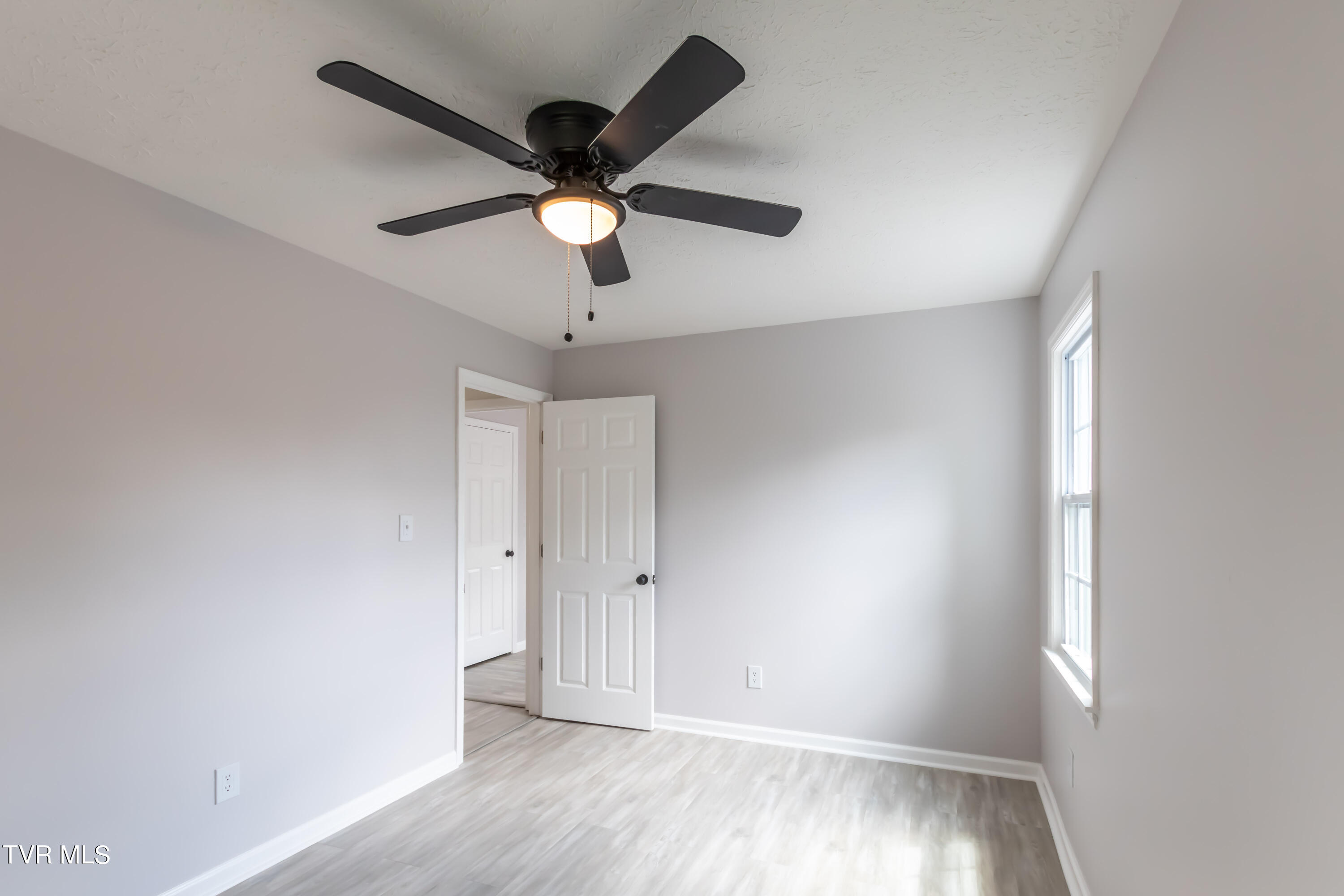 22067 Appleton Drive Bristol, VA 24202 - Photo 27 of 49 Appleton-35