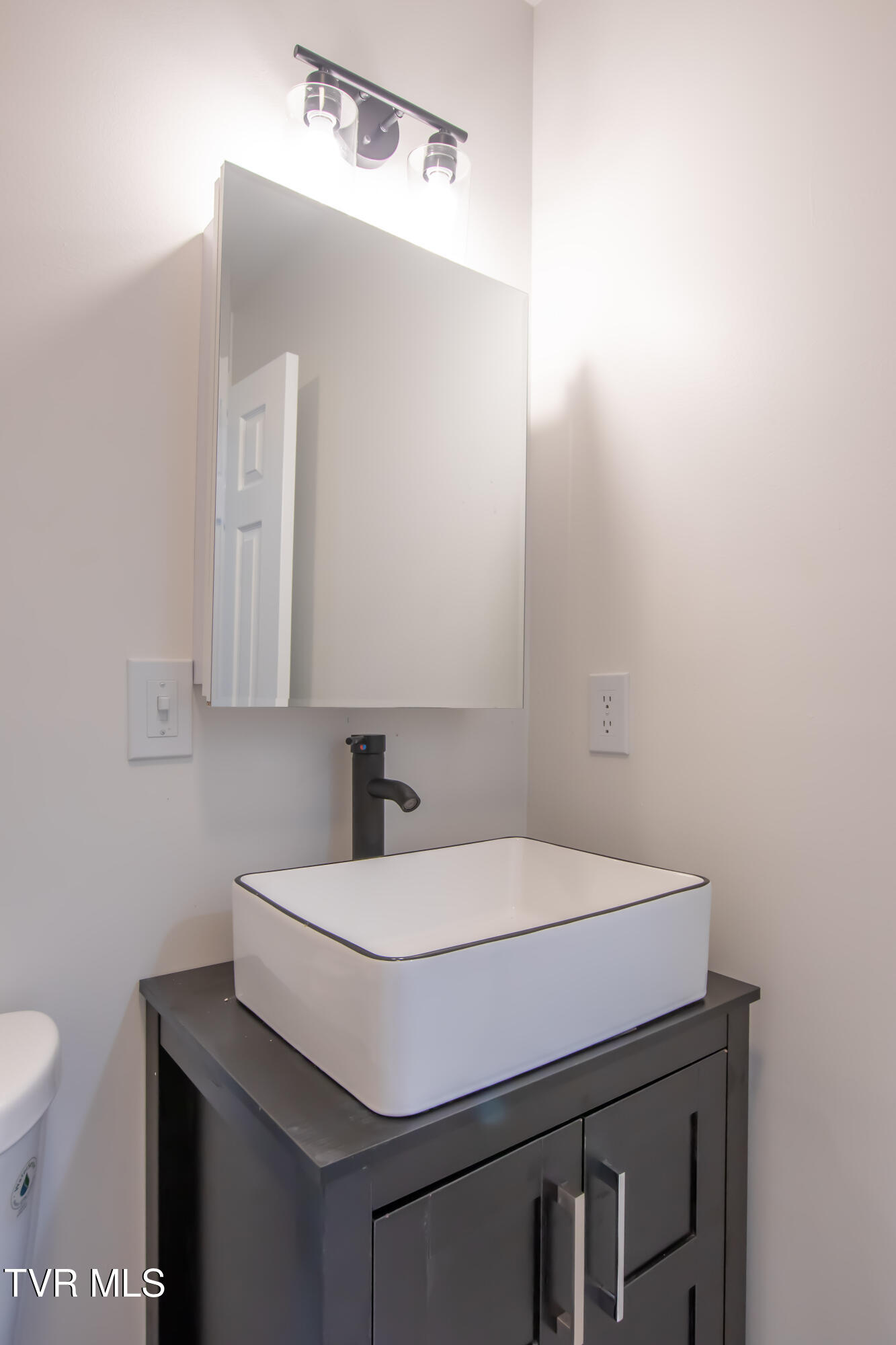 22067 Appleton Drive Bristol, VA 24202 - Photo 29 of 49 Appleton-27