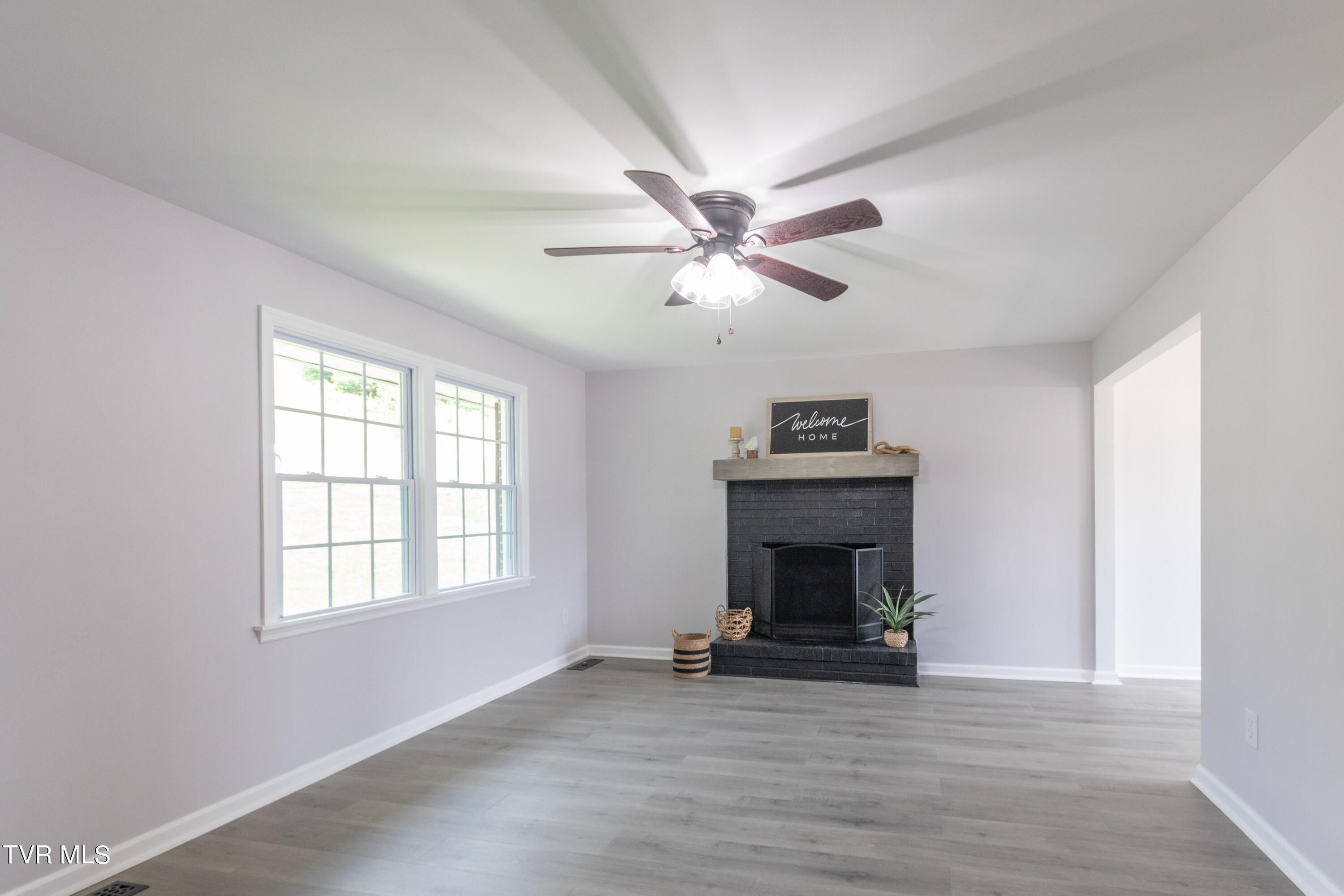 22067 Appleton Drive Bristol, VA 24202 - Photo 5 of 49 Appleton-23