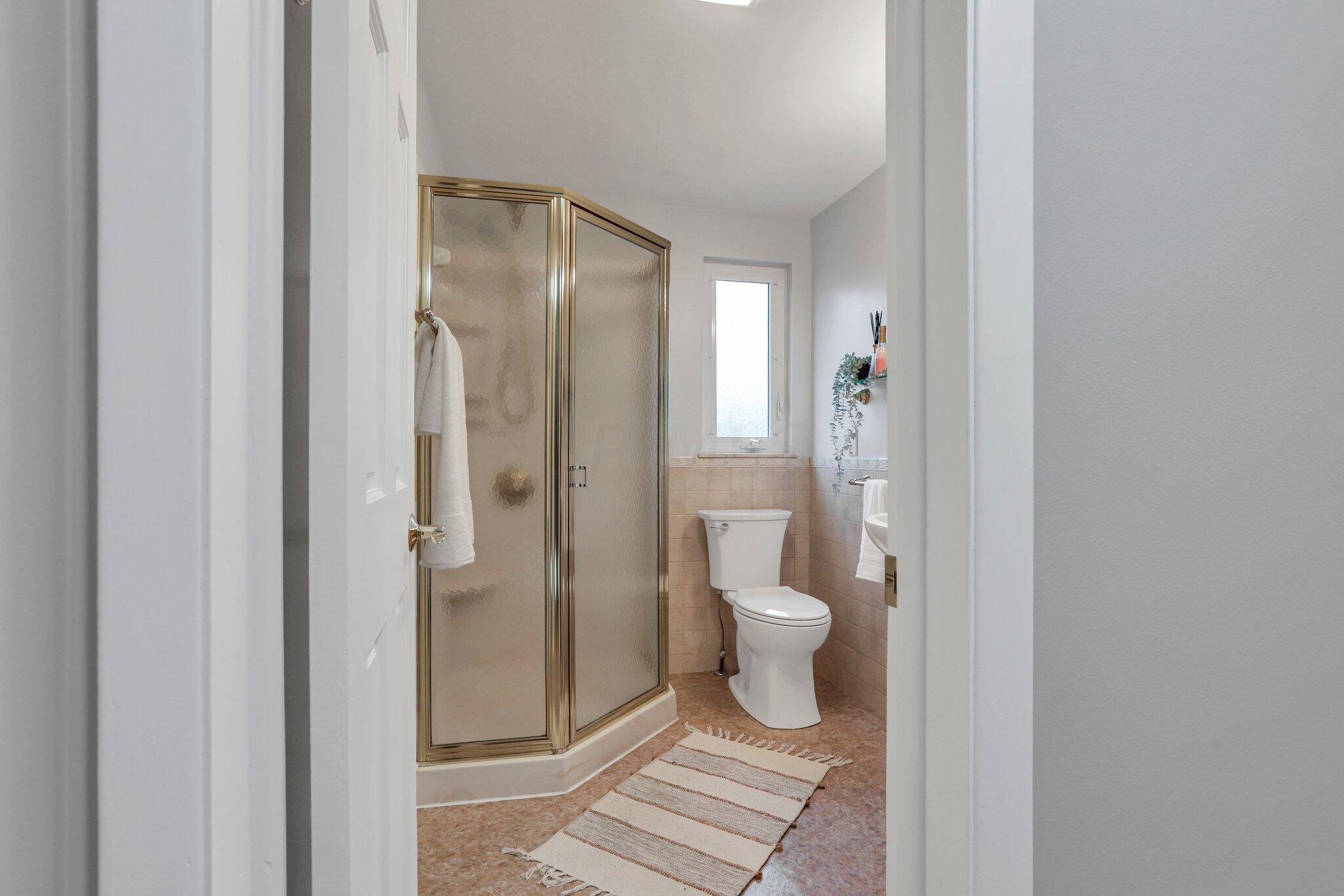 530 East Torrence Road Columbus, OH 43214 - Photo 27 of 40 20-web-or-mls-5F3A8321