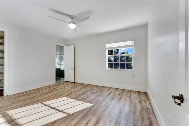 a view of an entryway of the house