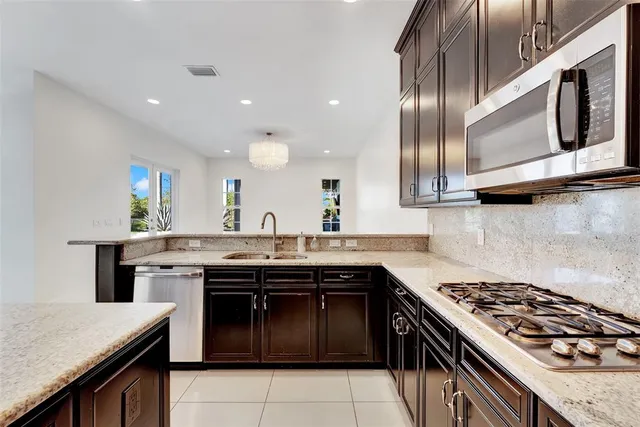 $1,850,000 | 8766 South Miralago Way, Parkland, FL 33076