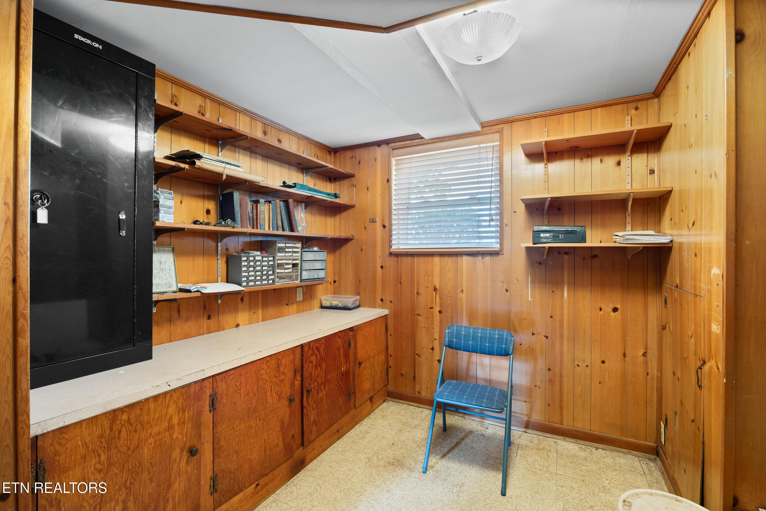 5301 Fontaine Road Knoxville, TN 37920 - Photo 35 of 57 38_5301 fontaine road-34
