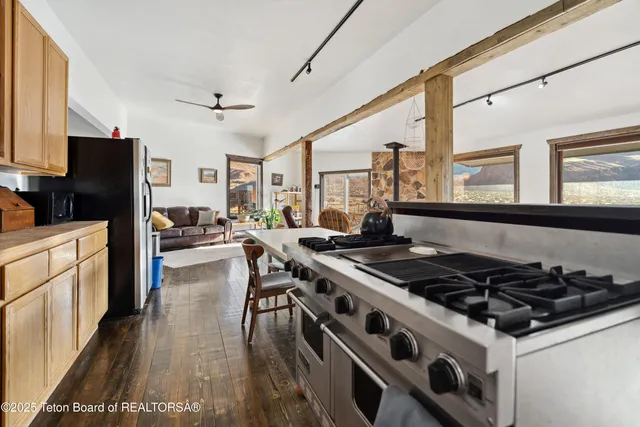 $525,000 | 8 Red Creek Lane, Dubois, WY 82513