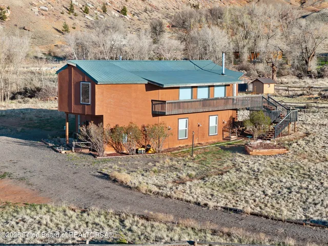 $500,000 | 8 Red Creek Lane, Dubois, WY 82513