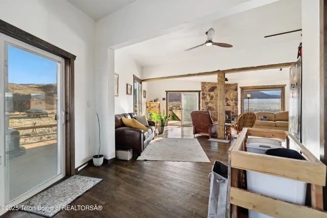 $500,000 | 8 Red Creek Lane, Dubois, WY 82513