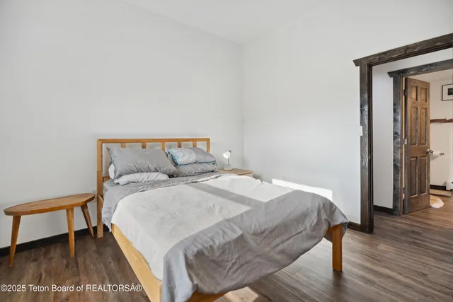 $500,000 | 8 Red Creek Lane, Dubois, WY 82513