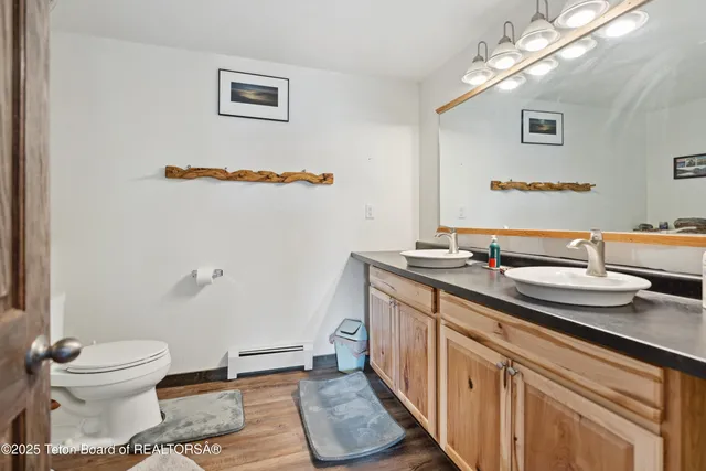 $500,000 | 8 Red Creek Lane, Dubois, WY 82513