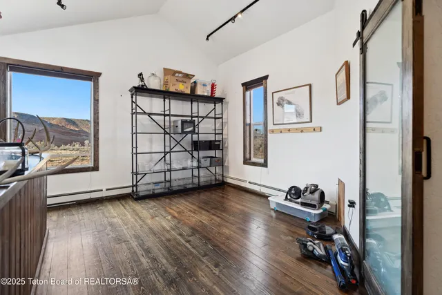 $525,000 | 8 Red Creek Lane, Dubois, WY 82513