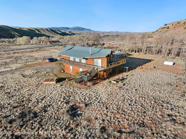 $500,000 | 8 Red Creek Lane, Dubois, WY 82513