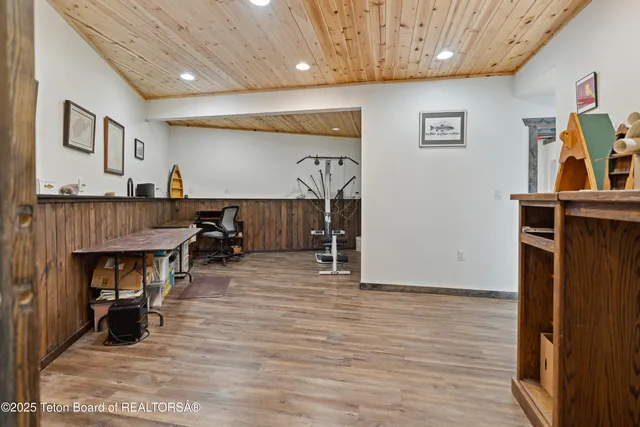 $525,000 | 8 Red Creek Lane, Dubois, WY 82513