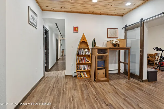 $525,000 | 8 Red Creek Lane, Dubois, WY 82513