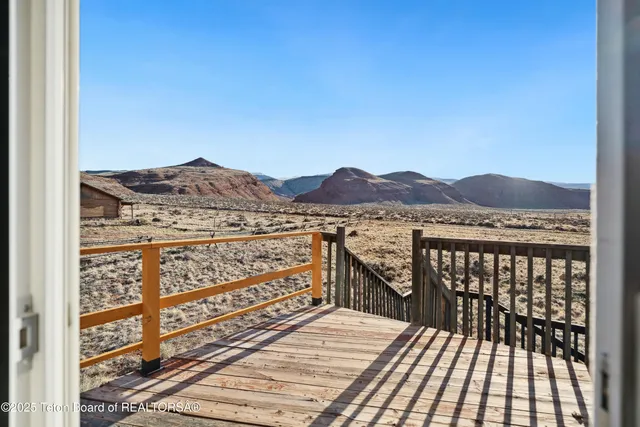 $525,000 | 8 Red Creek Lane, Dubois, WY 82513