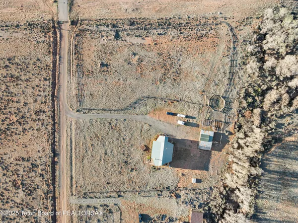 $500,000 | 8 Red Creek Lane, Dubois, WY 82513